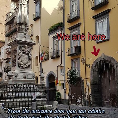 Ad Un Passo Dal Duomo "2" Leilighet Napoli Eksteriør bilde