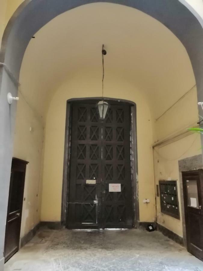 Ad Un Passo Dal Duomo "2" Leilighet Napoli Eksteriør bilde