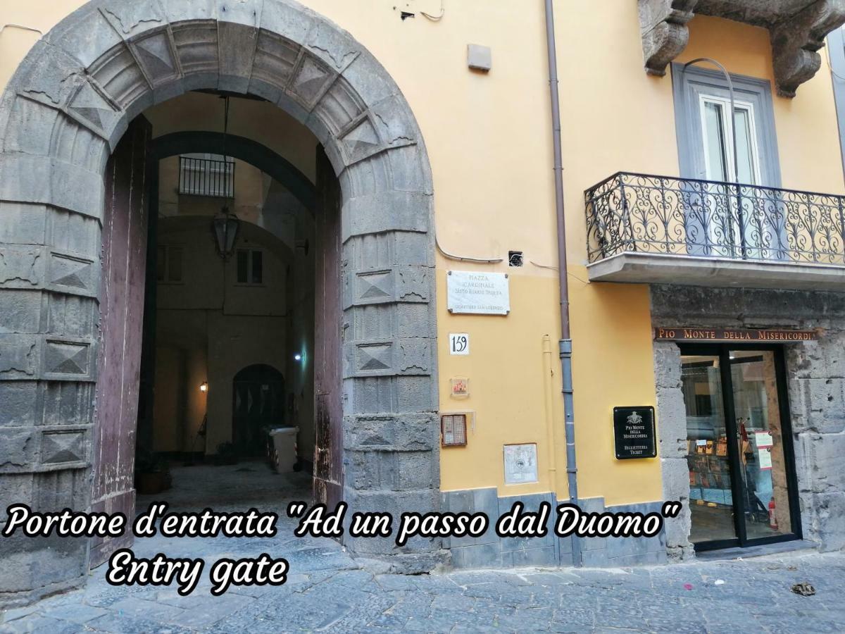 Ad Un Passo Dal Duomo "2" Leilighet Napoli Eksteriør bilde